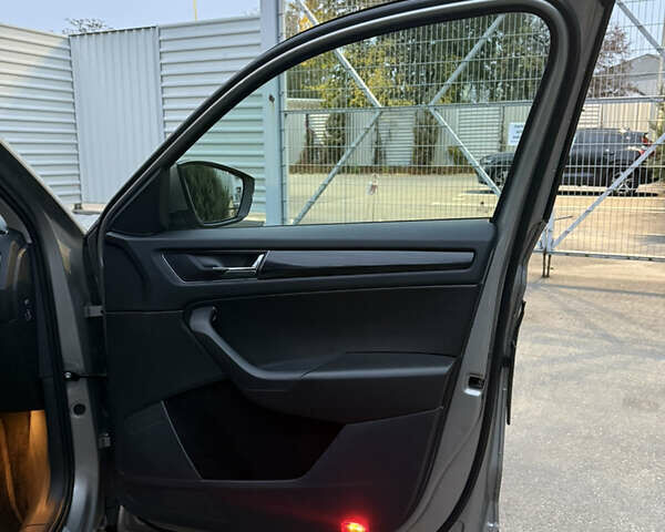 Бежевый Шкода Kodiaq, объемом двигателя 1.97 л и пробегом 163 тыс. км за 25500 $, фото 37 на Automoto.ua