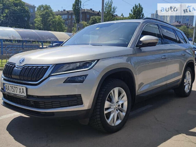 Бежевий Шкода Kodiaq, об'ємом двигуна 2 л та пробігом 102 тис. км за 29990 $, фото 1 на Automoto.ua