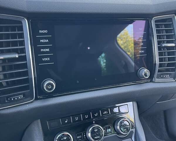 Чорний Шкода Kodiaq, об'ємом двигуна 2 л та пробігом 160 тис. км за 27300 $, фото 41 на Automoto.ua