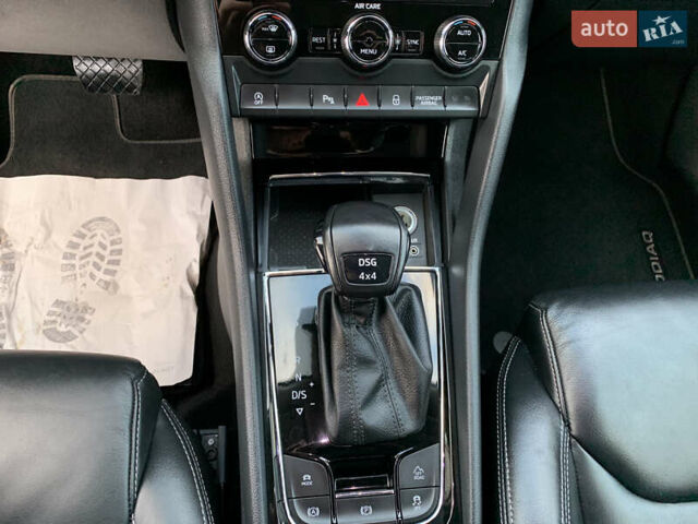Черный Шкода Kodiaq, объемом двигателя 1.97 л и пробегом 129 тыс. км за 28500 $, фото 35 на Automoto.ua