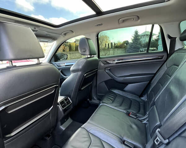 Черный Шкода Kodiaq, объемом двигателя 2 л и пробегом 200 тыс. км за 25700 $, фото 20 на Automoto.ua