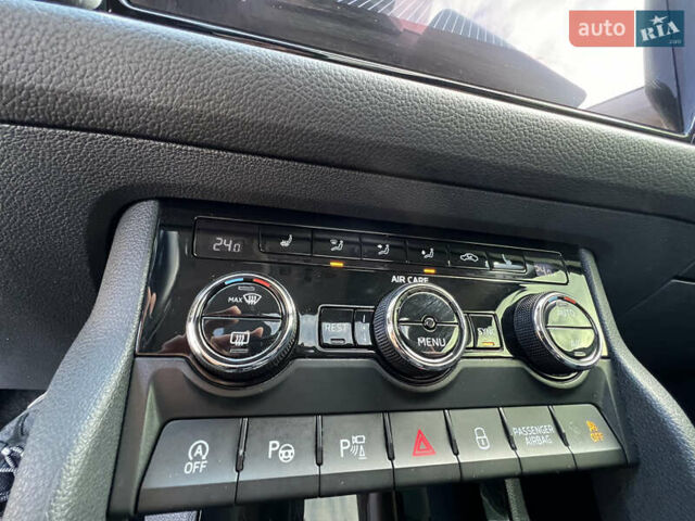 Черный Шкода Kodiaq, объемом двигателя 2 л и пробегом 200 тыс. км за 25700 $, фото 15 на Automoto.ua