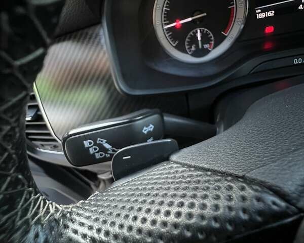 Чорний Шкода Kodiaq, об'ємом двигуна 2 л та пробігом 189 тис. км за 28000 $, фото 45 на Automoto.ua