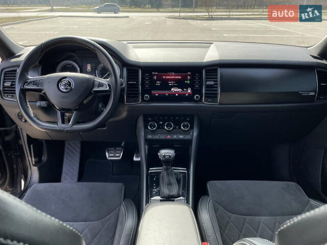 Шкода Kodiaq 2018 в Кривом Роге на Automoto.ua Черный Шкода Kodiaq, объемом двигателя 1.97 л и пробегом 135 тыс. км за 32700 $, фото 24 на Automoto.ua