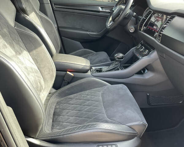 Шкода Kodiaq 2018 в Кривом Роге на Automoto.ua Черный Шкода Kodiaq, объемом двигателя 1.97 л и пробегом 135 тыс. км за 32700 $, фото 25 на Automoto.ua