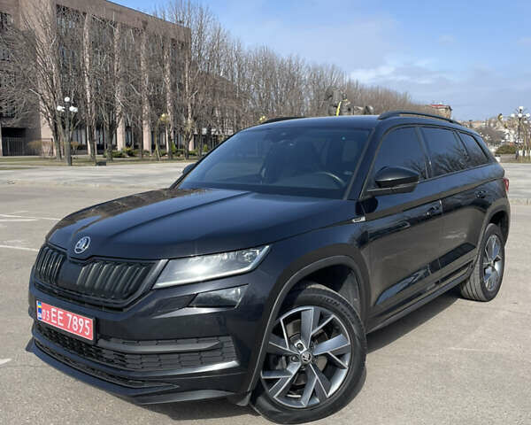 Шкода Kodiaq 2018 в Кривом Роге на Automoto.ua Черный Шкода Kodiaq, объемом двигателя 1.97 л и пробегом 135 тыс. км за 32700 $, фото 2 на Automoto.ua