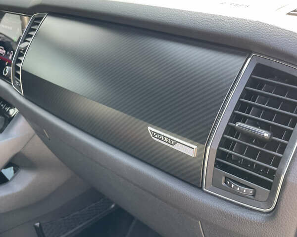 Шкода Kodiaq 2018 в Кривом Роге на Automoto.ua Черный Шкода Kodiaq, объемом двигателя 1.97 л и пробегом 135 тыс. км за 32700 $, фото 29 на Automoto.ua