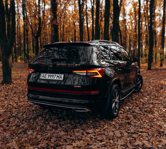 Черный Шкода Kodiaq, объемом двигателя 1.98 л и пробегом 90 тыс. км за 28500 $, фото 25 на Automoto.ua
