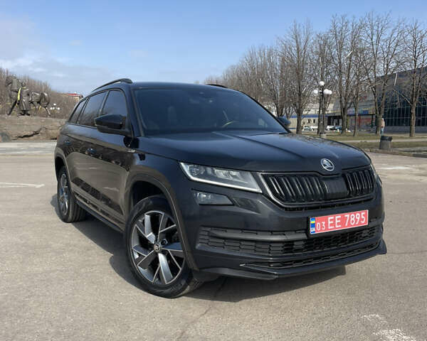 Шкода Kodiaq 2018 в Кривом Роге на Automoto.ua Черный Шкода Kodiaq, объемом двигателя 1.97 л и пробегом 135 тыс. км за 32700 $, фото 7 на Automoto.ua