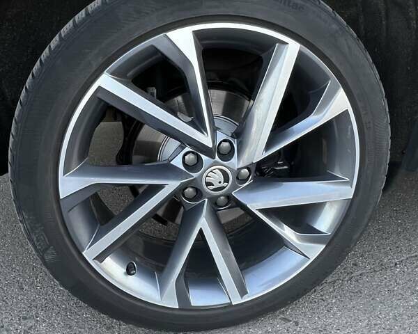 Чорний Шкода Kodiaq, об'ємом двигуна 2 л та пробігом 189 тис. км за 28000 $, фото 47 на Automoto.ua