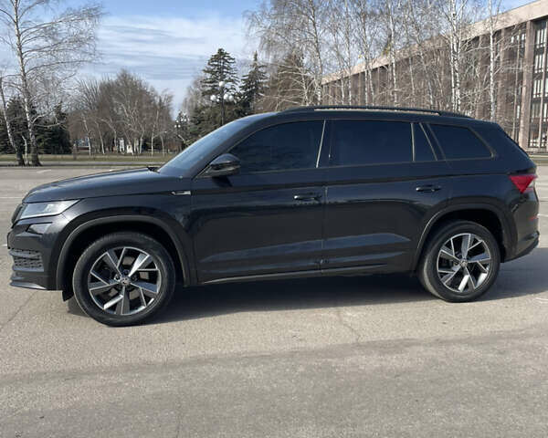 Шкода Kodiaq 2018 в Кривом Роге на Automoto.ua Черный Шкода Kodiaq, объемом двигателя 1.97 л и пробегом 135 тыс. км за 32700 $, фото 12 на Automoto.ua