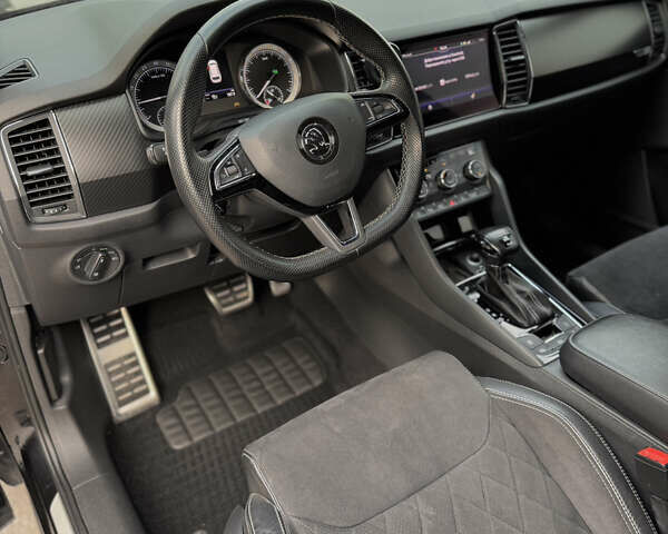 Черный Шкода Kodiaq, объемом двигателя 2 л и пробегом 186 тыс. км за 32700 $, фото 26 на Automoto.ua
