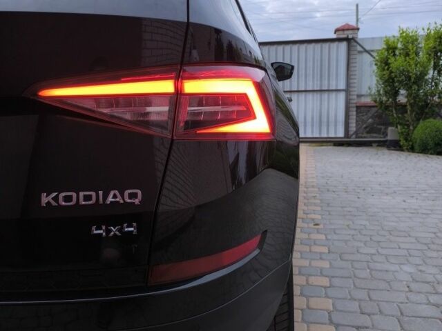 Чорний Шкода Kodiaq, об'ємом двигуна 2 л та пробігом 172 тис. км за 24800 $, фото 2 на Automoto.ua
