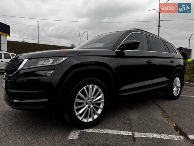 Черный Шкода Kodiaq, объемом двигателя 1.98 л и пробегом 123 тыс. км за 28000 $, фото 2 на Automoto.ua