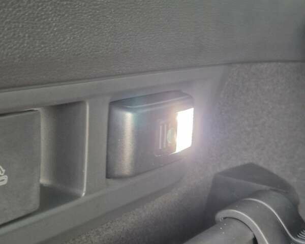 Чорний Шкода Kodiaq, об'ємом двигуна 1.97 л та пробігом 175 тис. км за 31999 $, фото 33 на Automoto.ua