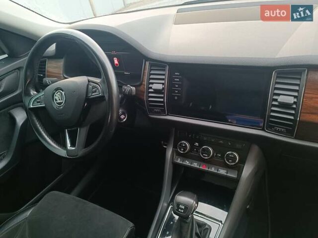 Черный Шкода Kodiaq, объемом двигателя 1.97 л и пробегом 268 тыс. км за 26900 $, фото 49 на Automoto.ua