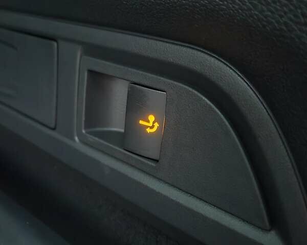 Черный Шкода Kodiaq, объемом двигателя 1.97 л и пробегом 175 тыс. км за 31999 $, фото 32 на Automoto.ua