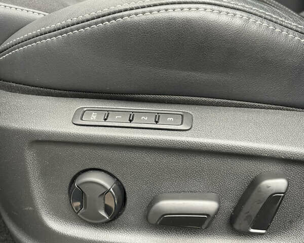 Чорний Шкода Kodiaq, об'ємом двигуна 1.97 л та пробігом 151 тис. км за 30000 $, фото 30 на Automoto.ua