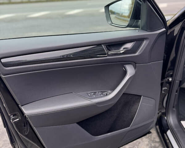 Черный Шкода Kodiaq, объемом двигателя 1.97 л и пробегом 230 тыс. км за 26888 $, фото 17 на Automoto.ua