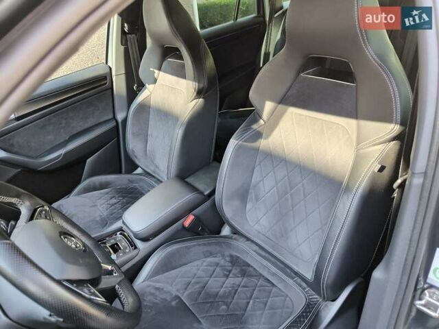 Чорний Шкода Kodiaq, об'ємом двигуна 6.16 л та пробігом 169 тис. км за 32700 $, фото 4 на Automoto.ua