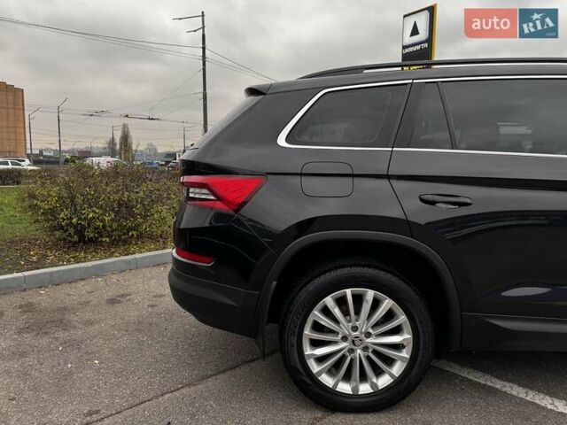 Черный Шкода Kodiaq, объемом двигателя 1.98 л и пробегом 123 тыс. км за 28000 $, фото 39 на Automoto.ua