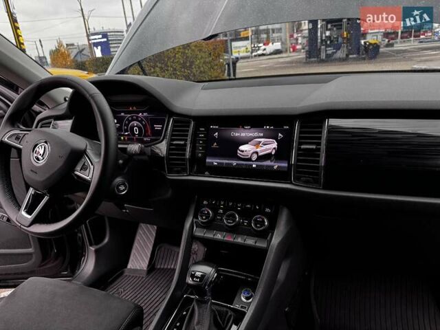 Черный Шкода Kodiaq, объемом двигателя 1.98 л и пробегом 123 тыс. км за 28000 $, фото 26 на Automoto.ua