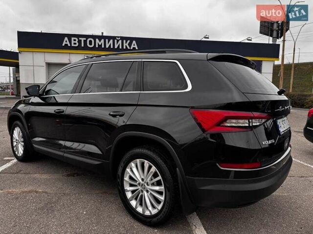 Черный Шкода Kodiaq, объемом двигателя 1.98 л и пробегом 123 тыс. км за 28000 $, фото 4 на Automoto.ua