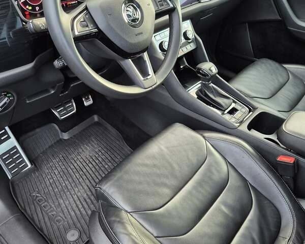 Черный Шкода Kodiaq, объемом двигателя 1.97 л и пробегом 175 тыс. км за 31999 $, фото 59 на Automoto.ua