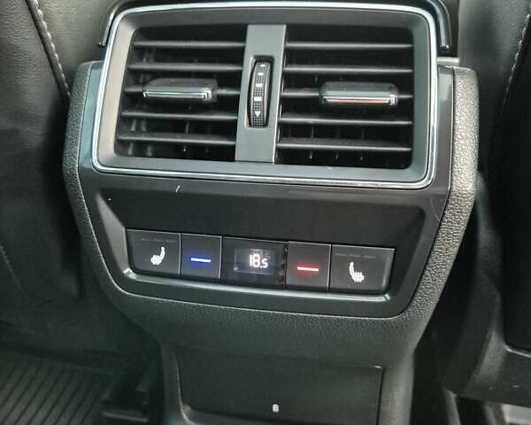 Черный Шкода Kodiaq, объемом двигателя 1.97 л и пробегом 175 тыс. км за 31999 $, фото 46 на Automoto.ua