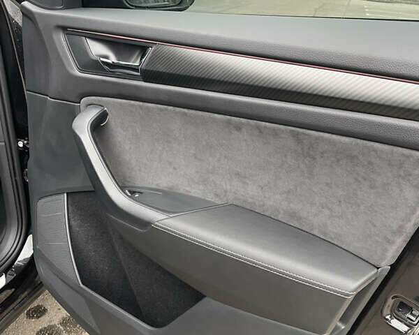 Чорний Шкода Kodiaq, об'ємом двигуна 1.97 л та пробігом 151 тис. км за 30000 $, фото 50 на Automoto.ua