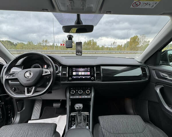 Черный Шкода Kodiaq, объемом двигателя 1.97 л и пробегом 230 тыс. км за 26888 $, фото 31 на Automoto.ua