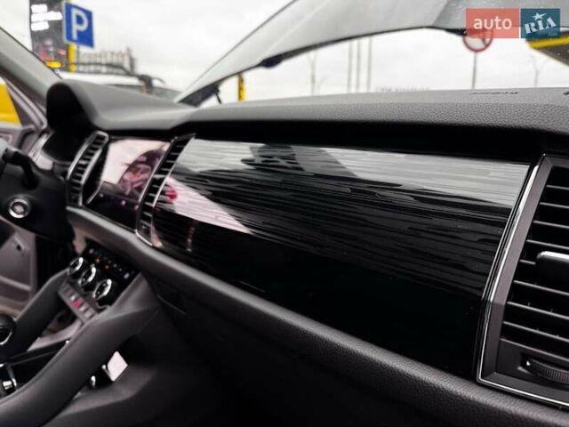 Черный Шкода Kodiaq, объемом двигателя 1.98 л и пробегом 123 тыс. км за 28000 $, фото 27 на Automoto.ua