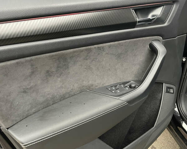 Чорний Шкода Kodiaq, об'ємом двигуна 1.97 л та пробігом 151 тис. км за 30000 $, фото 32 на Automoto.ua