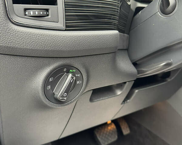Черный Шкода Kodiaq, объемом двигателя 1.97 л и пробегом 228 тыс. км за 26999 $, фото 46 на Automoto.ua