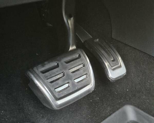 Черный Шкода Kodiaq, объемом двигателя 1.97 л и пробегом 175 тыс. км за 31999 $, фото 63 на Automoto.ua