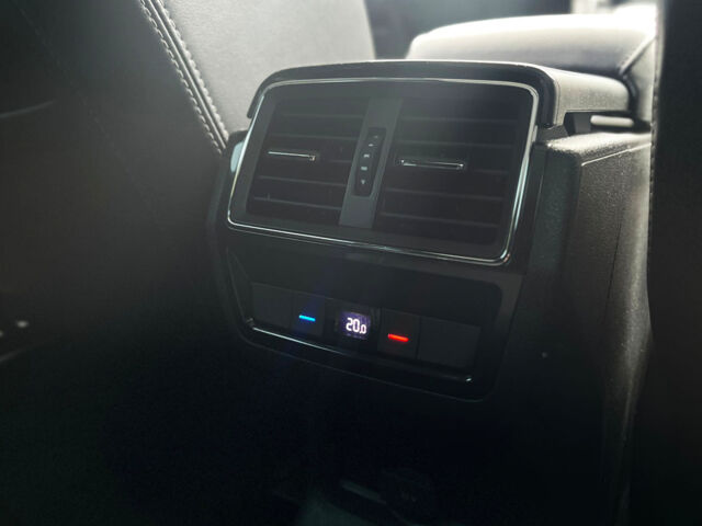 Черный Шкода Kodiaq, объемом двигателя 2 л и пробегом 157 тыс. км за 29000 $, фото 28 на Automoto.ua