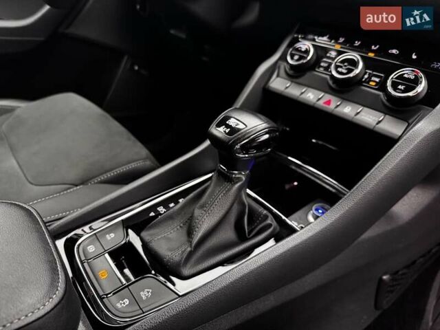 Черный Шкода Kodiaq, объемом двигателя 1.98 л и пробегом 123 тыс. км за 28000 $, фото 25 на Automoto.ua