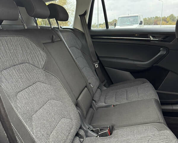 Черный Шкода Kodiaq, объемом двигателя 1.97 л и пробегом 228 тыс. км за 26999 $, фото 39 на Automoto.ua