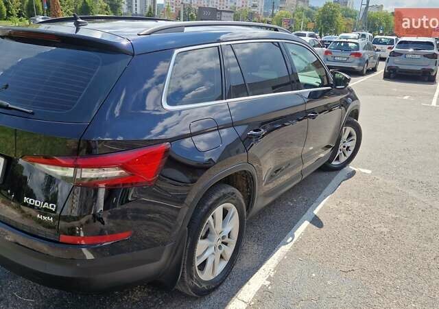 Чорний Шкода Kodiaq, об'ємом двигуна 1.97 л та пробігом 235 тис. км за 25500 $, фото 4 на Automoto.ua