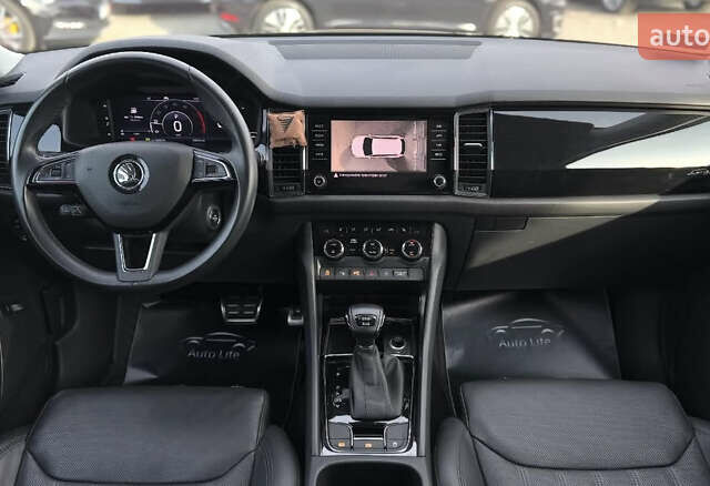 Черный Шкода Kodiaq, объемом двигателя 1.97 л и пробегом 179 тыс. км за 32500 $, фото 2 на Automoto.ua