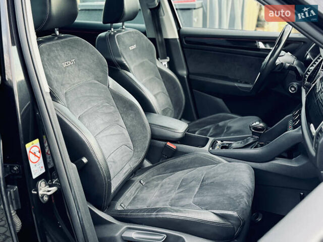 Чорний Шкода Kodiaq, об'ємом двигуна 1.97 л та пробігом 219 тис. км за 28999 $, фото 92 на Automoto.ua
