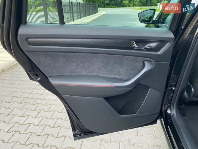 Черный Шкода Kodiaq, объемом двигателя 2 л и пробегом 198 тыс. км за 33499 $, фото 38 на Automoto.ua