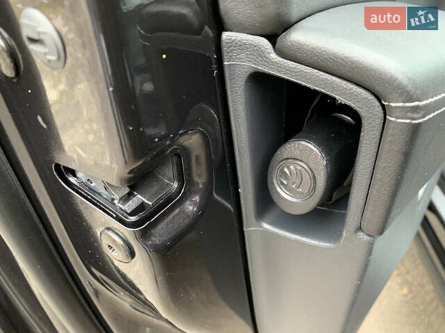Черный Шкода Kodiaq, объемом двигателя 2 л и пробегом 65 тыс. км за 29499 $, фото 15 на Automoto.ua