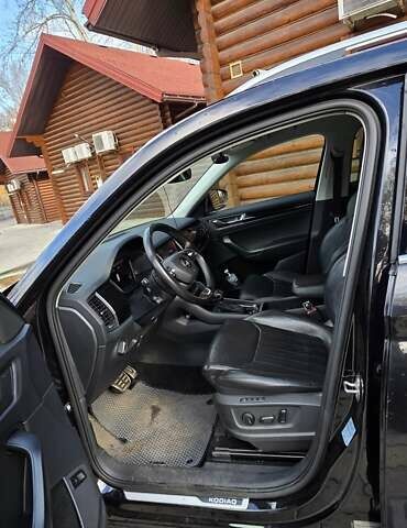 Черный Шкода Kodiaq, объемом двигателя 1.98 л и пробегом 90 тыс. км за 37500 $, фото 10 на Automoto.ua