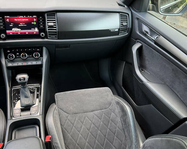 Черный Шкода Kodiaq, объемом двигателя 1.97 л и пробегом 229 тыс. км за 30800 $, фото 18 на Automoto.ua