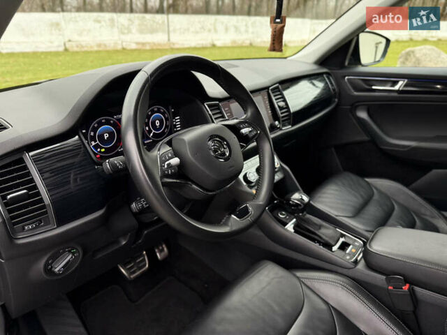 Черный Шкода Kodiaq, объемом двигателя 2 л и пробегом 167 тыс. км за 27999 $, фото 29 на Automoto.ua