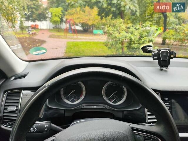 Шкода Kodiaq 2020 у Киеве на Automoto.ua Черный Шкода Kodiaq, об'ємом двигуна 1.97 л та пробігом 137 тис. км за 32000 $, фото 8 на Automoto.ua