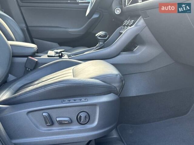 Черный Шкода Kodiaq, объемом двигателя 1.97 л и пробегом 185 тыс. км за 32800 $, фото 45 на Automoto.ua