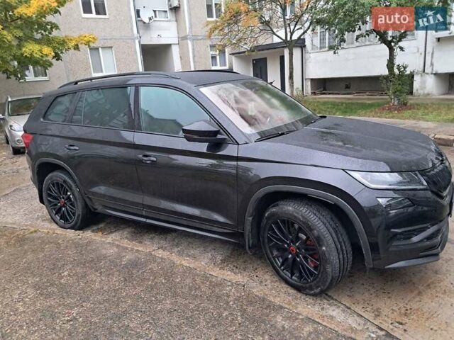 Черный Шкода Kodiaq, объемом двигателя 1.97 л и пробегом 208 тыс. км за 35700 $, фото 5 на Automoto.ua