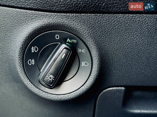 Чорний Шкода Kodiaq, об'ємом двигуна 1.97 л та пробігом 219 тис. км за 28999 $, фото 133 на Automoto.ua